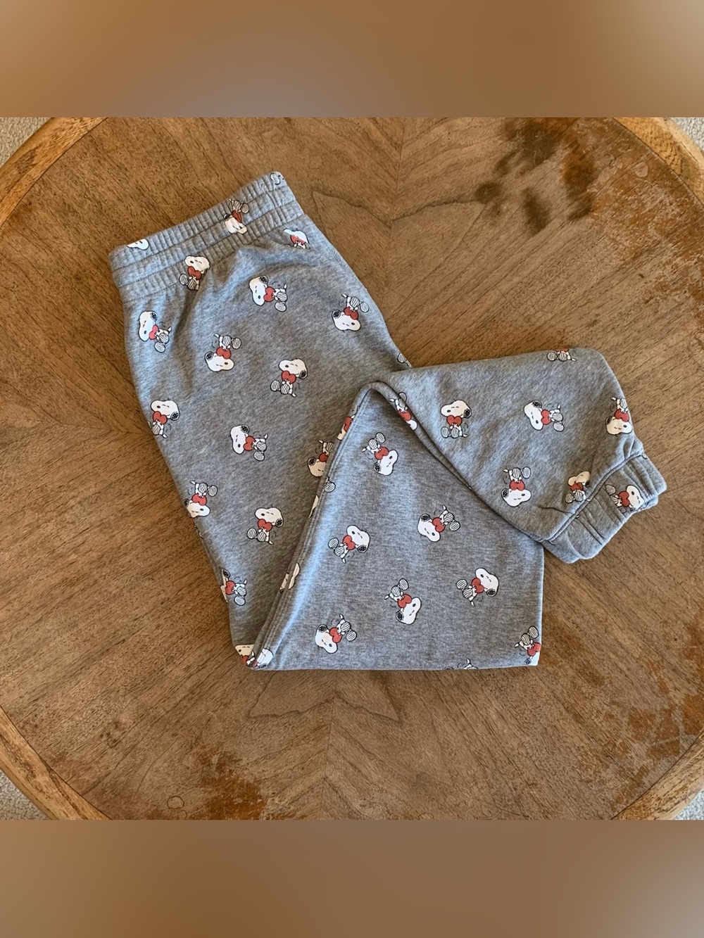 AE Snoopy Valentines Day Joggers